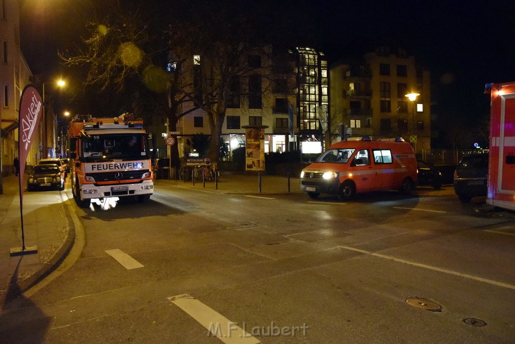 Einsatz BF Koeln Muelheim Formesstr Deutz Muelheimesrtr P007.JPG - Miklos Laubert